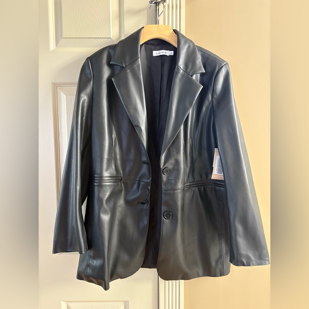 JustFab Black Faux Leather Blazer